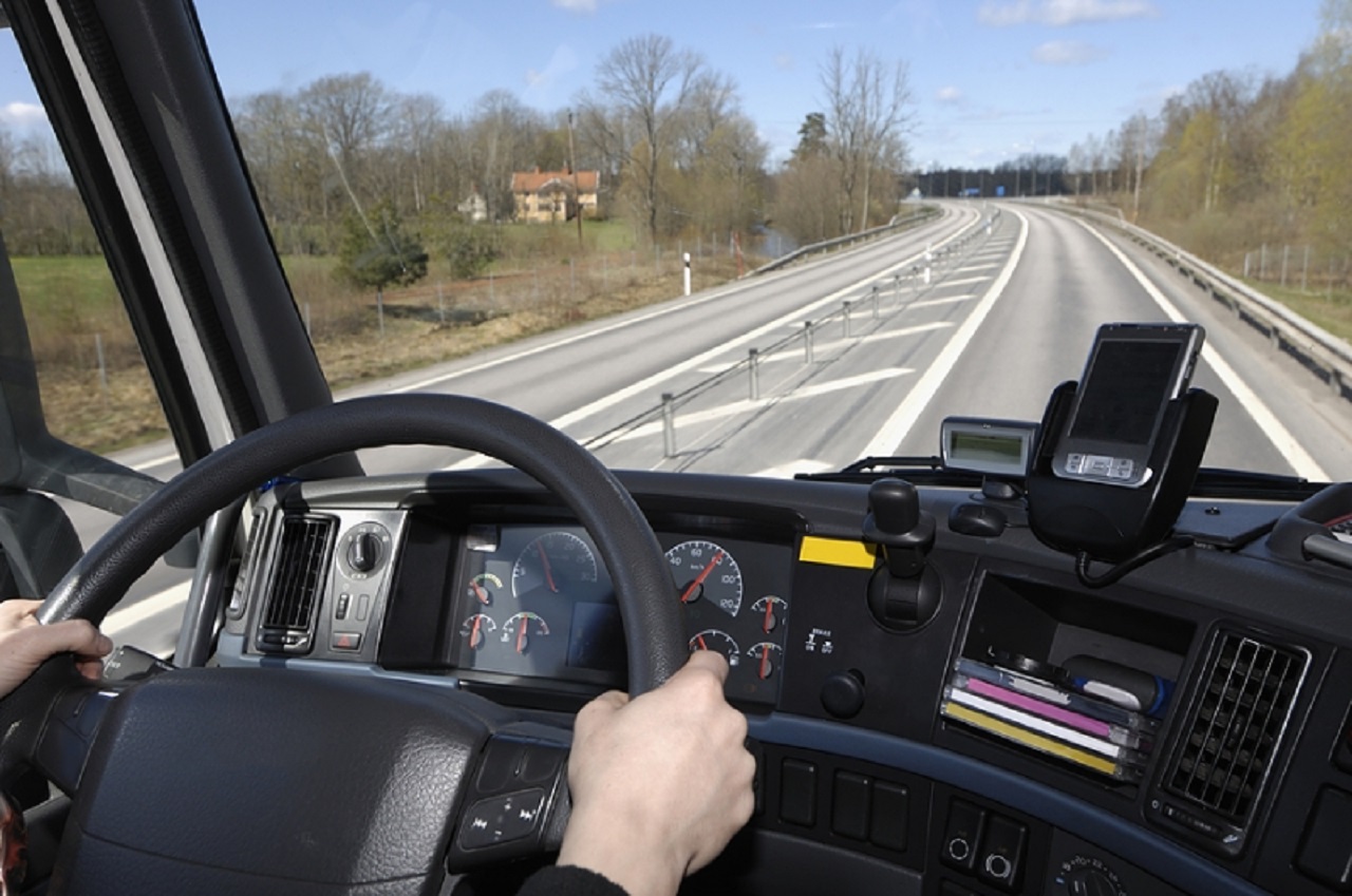 Șoferii profesioniști ar putea fi scutiți de plata impozitului pe venit până în anul 2028