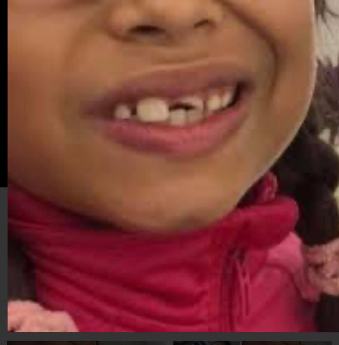 O vedetă din România, umilită de colegii de școală și de liceu: ”Mă făceau cioară și râdeau de mine la baie!”