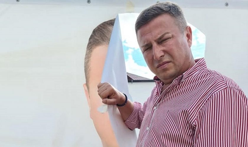 EXCLUSIV Plângere penală împotriva primarului PNL care și-a filmat fiica dezbrăcată, în genunchi. Detalii de ultimă oră