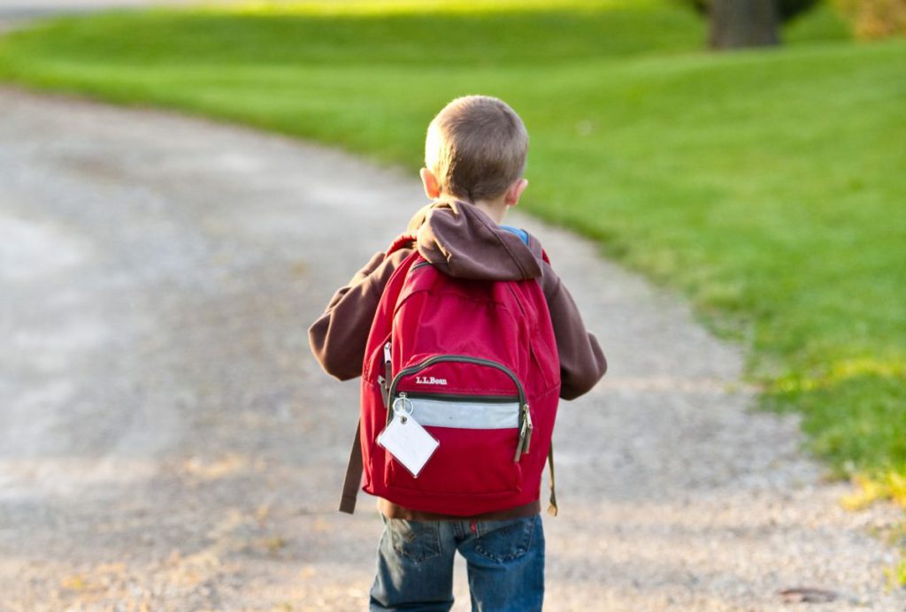 Primul județ din România în care masca în școli ar putea fi să nu mai fie obligatorie. ”Am convocat consiliul județean”