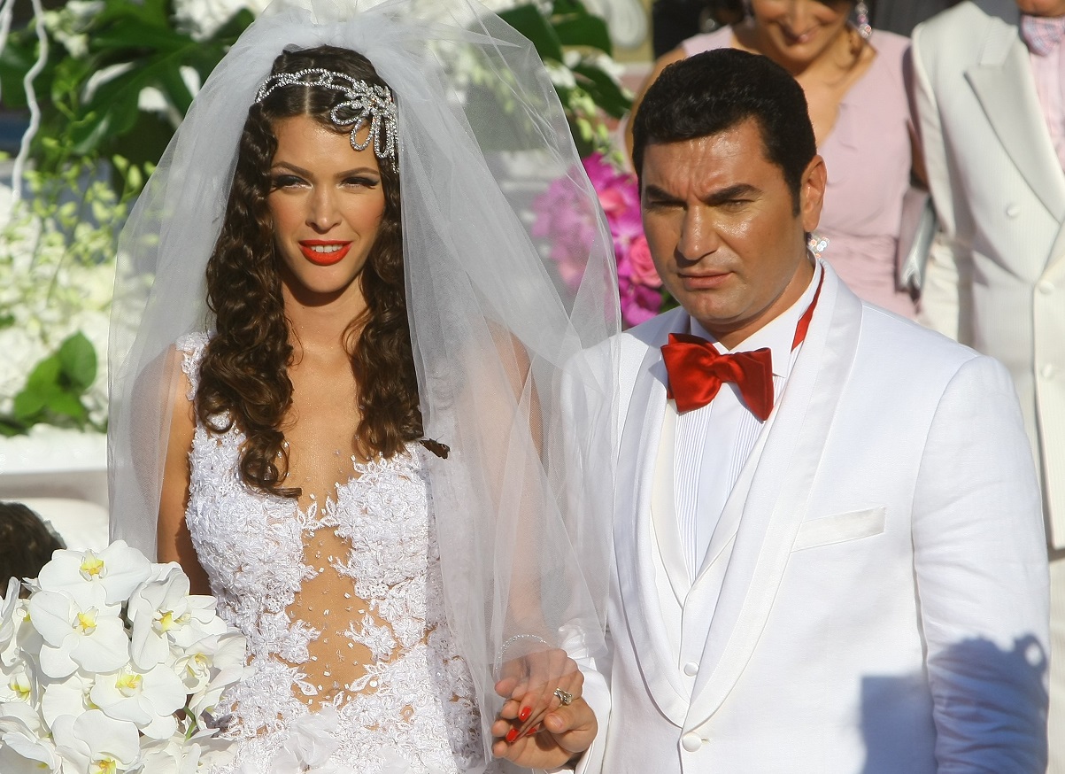 Clipe grele pentru fosta soție a lui Cristi Borcea! Prin ce trece acum Alina Vidican în Miami. Apropiații sunt îngrijorați