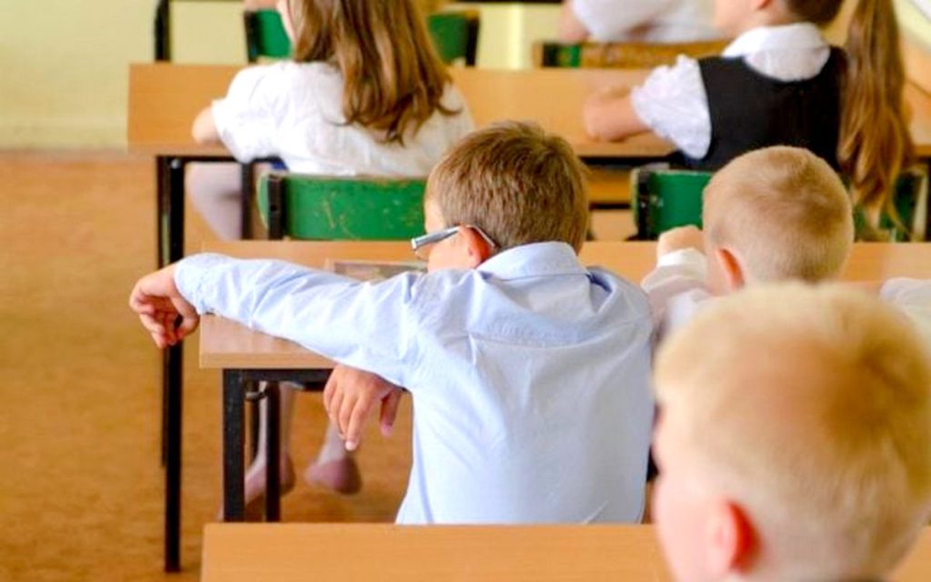 Sistemul hibrid de cursuri, un eșec de nedescris? „Copiii aceștia vor fi pierduți pentru totdeauna”. Cine a lansat avertismentul crunt