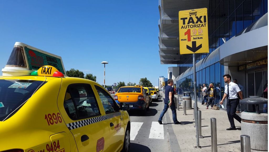 Ce au găsit polițiștii după ce i-au controlat pe taximetriștii din zona aeroporturilor din România. Nu se așteptau chiar la așa ceva