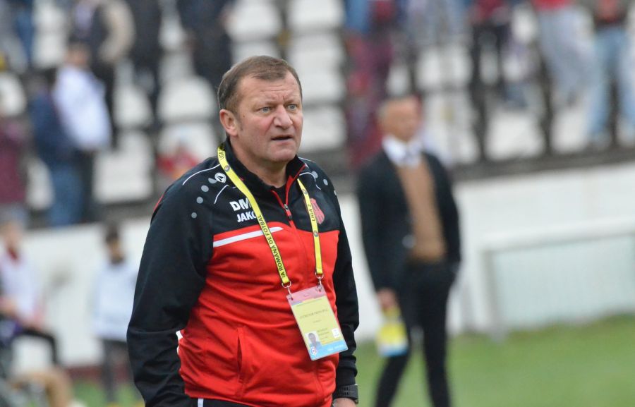 Țeapă maximă pentru Dorinel Munteanu. A rămas fără 90.000 de euro și trebuie să mai și dea bani FCSB-ului