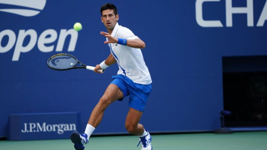 Trecutul nu-i dă pace lui Novak Djokovic. Cum s-a comportat liderul ATP la primul meci după excluderea de la US Open