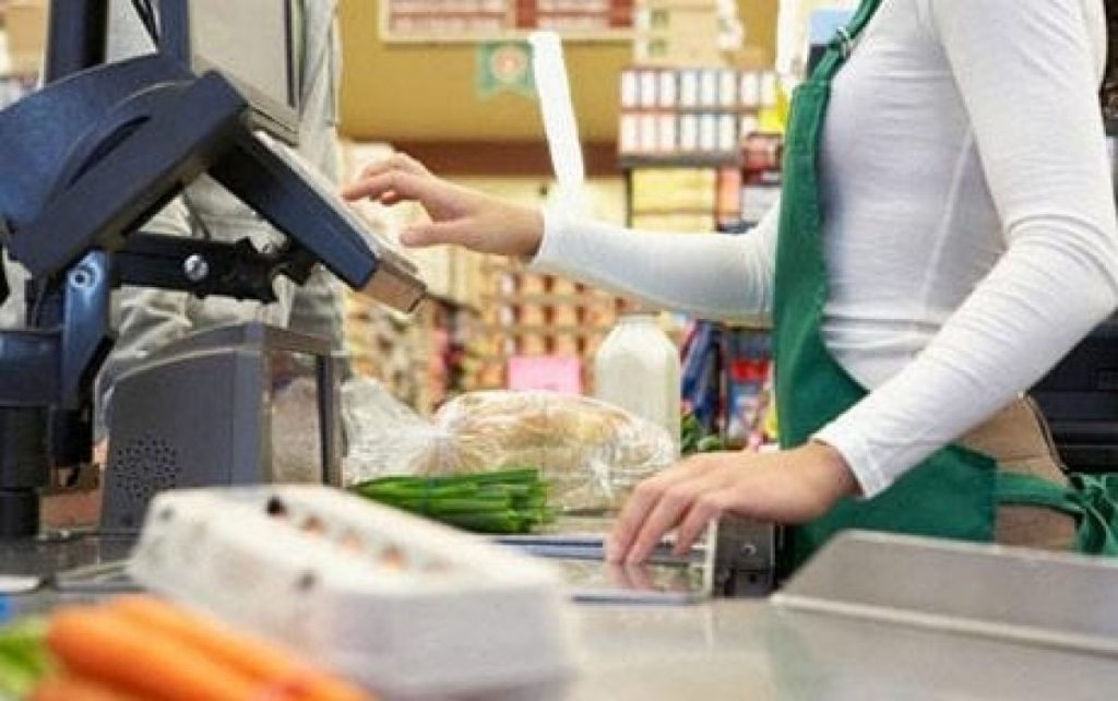 Ce salarii sunt la Profi și cum e viața de angajat la compania cu peste 1000 de magazine în România