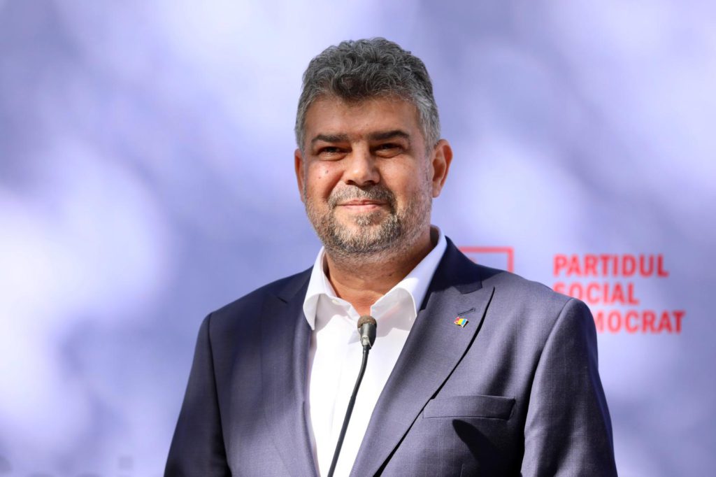 Cine ar fi făcut, de fapt, pozele compromițătoare cu Marcel Ciolacu. Varianta uluitoare lansată de PSD