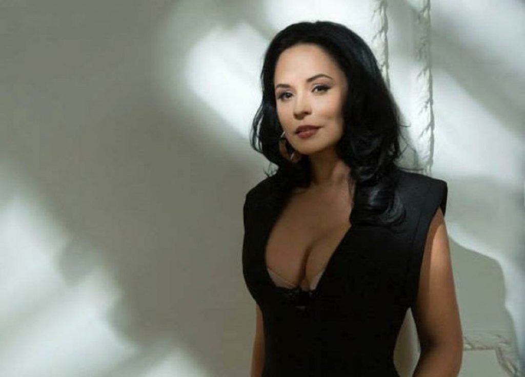 Cum arăta Andreea Marin, la 21 de ani. A trecut printr-o schimbare uimitoare de look. Imagini de colecție cu vedeta TVR