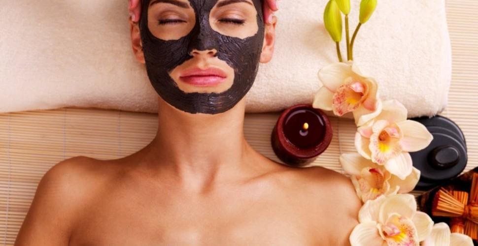 Gomaj pentru față cu cafea turcească. Este preparată altfel de cum știți. Remediul natural are efecte uimitoare pentru piele