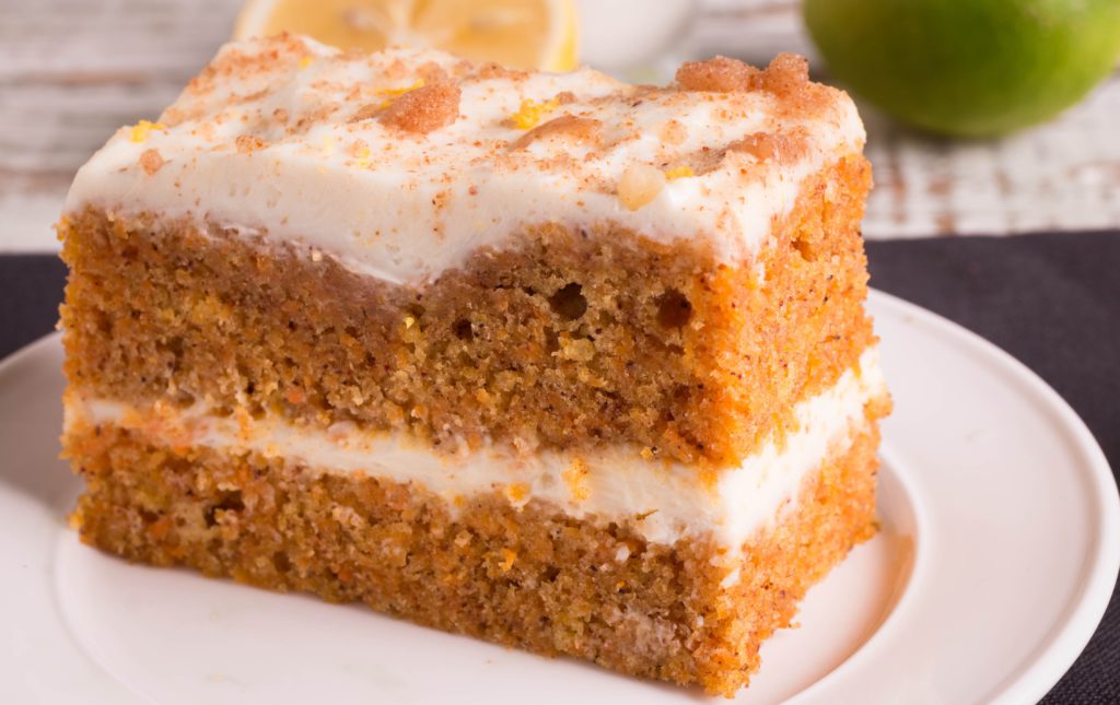 Rețetă prăjitură cu morcov și mere, extrem de pufoasă și gustoasă. Învață s-o prepari ca la mama acasă