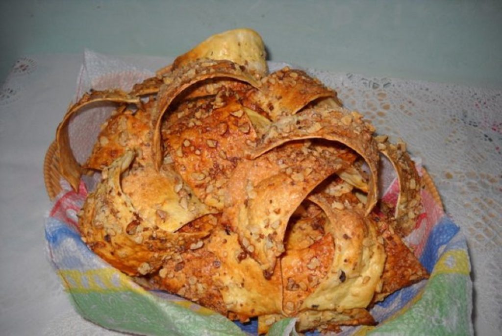 Rețetă pentru Scoarță de copac. Un desert puțin știut de români, însă extrem de ușor de preparat și foarte delicios