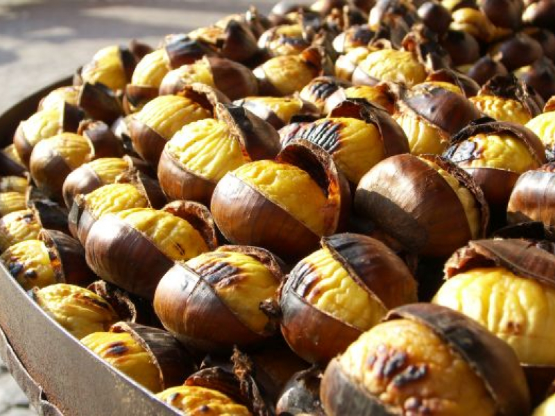 Rețetă castane la cuptor. Cea mai delicioasă gustare de toamnă. Secretul ca să le prepari exact ca în copilărie