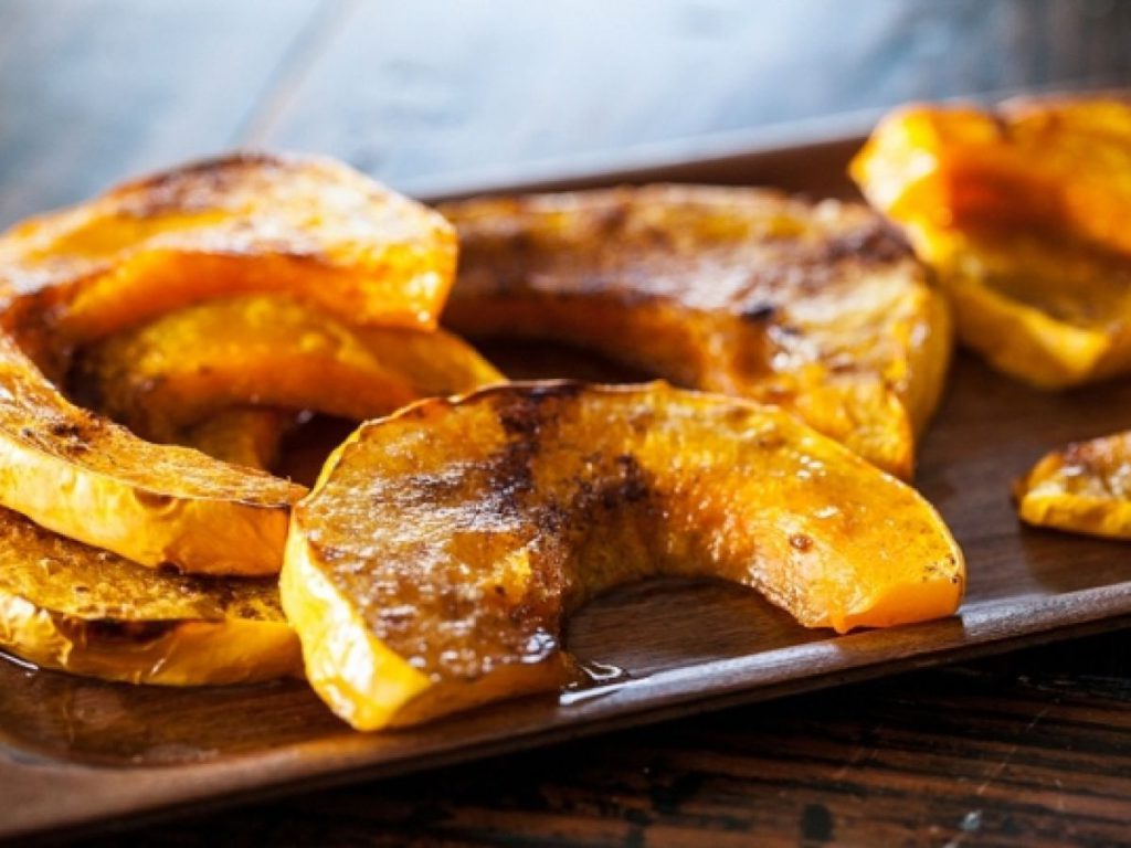 Dovleac copt cu miere. Ingredientul care îl face cel mai bun desert