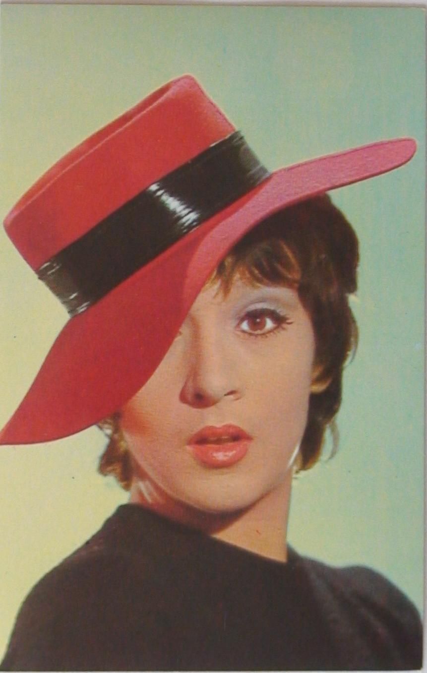 Dramele Andei Călugăreanu. A trecut prin multe greutăți până să atingă celebritatea