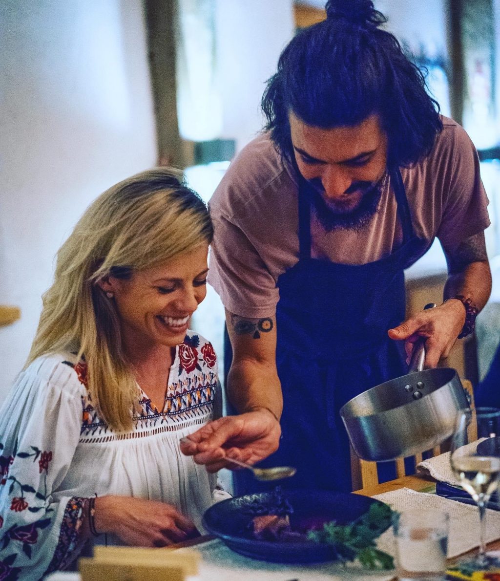 Roxana Hulpe, servita de iubitul ei, Alex Petricean