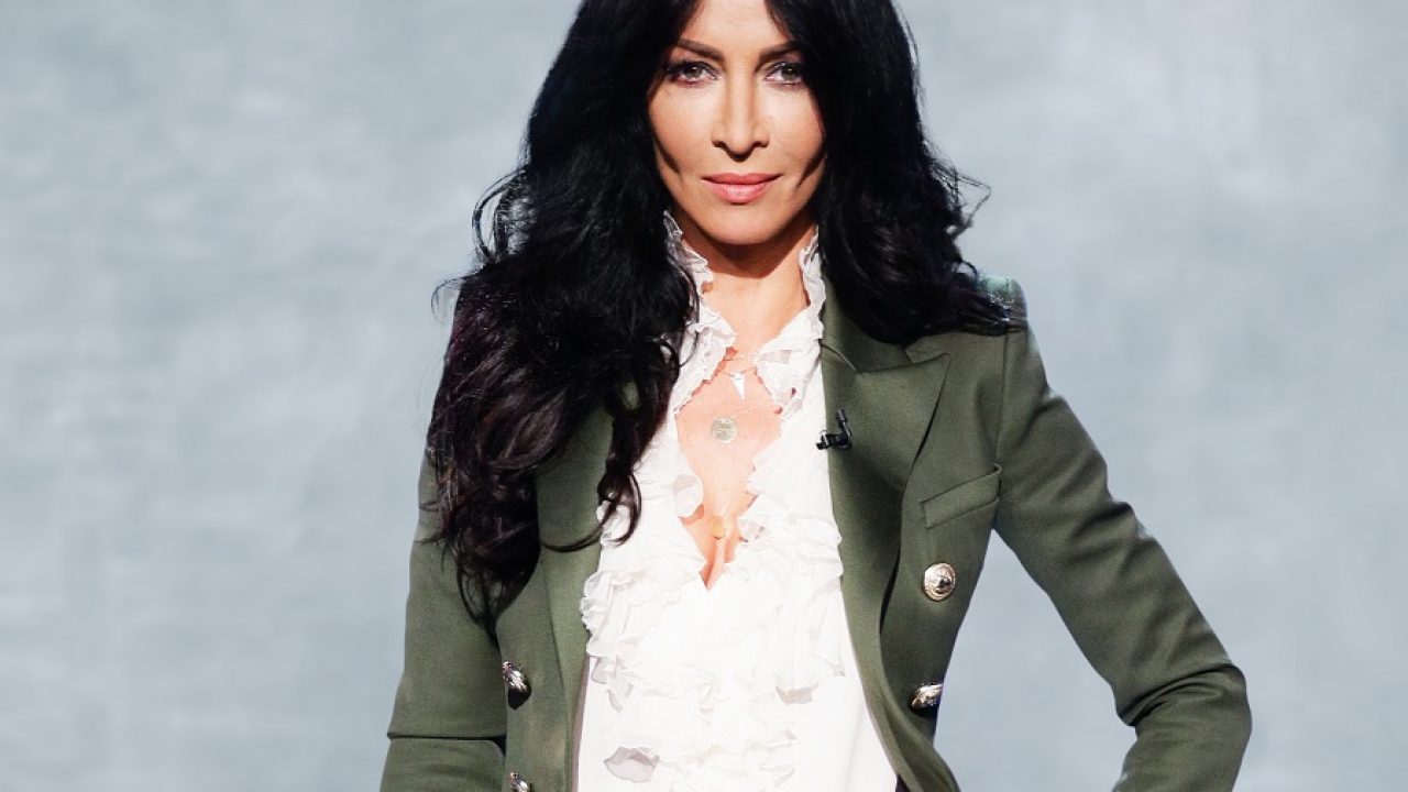 Cu cine si-a pierdut virginitatea Mihaela Radulescu