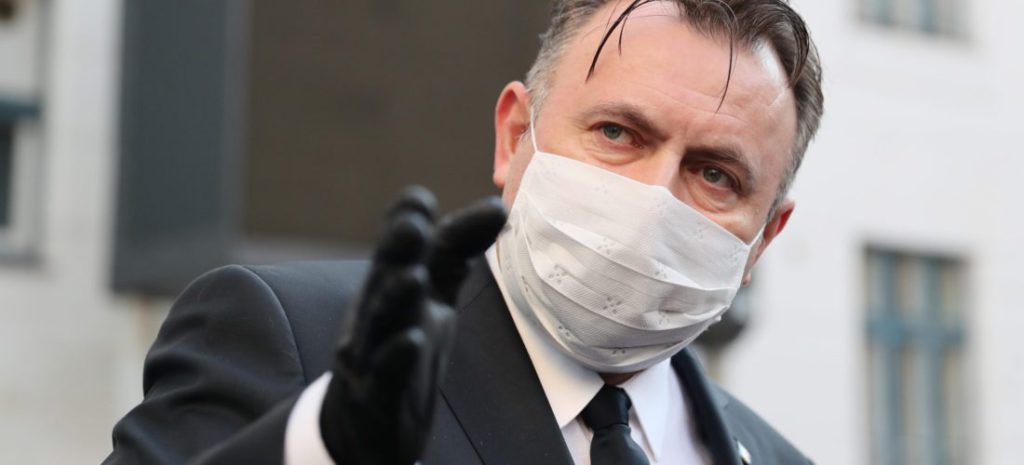 Masca, obligatorie în România și pe stradă!? Nelu Tătaru a făcut mai multe declarații în acest sens