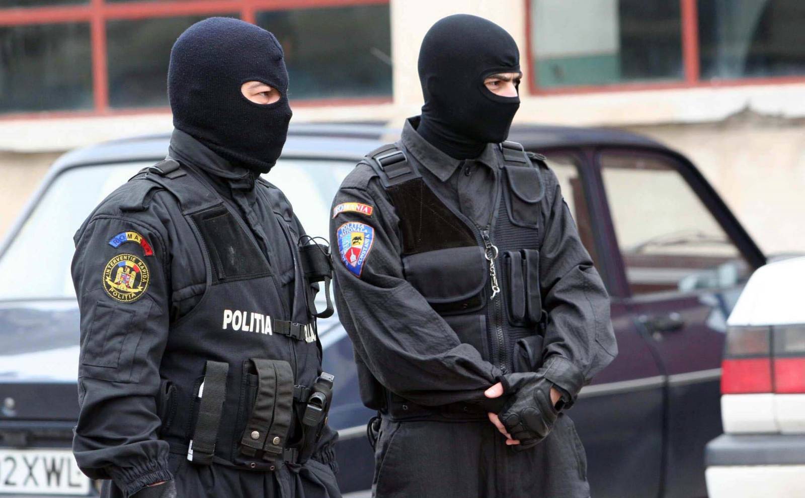 Politistii din Arges, Dambovita si Bucurestiau facut perchezitii la domiciliu, in dimineata zilei de 28 octombrie 2020