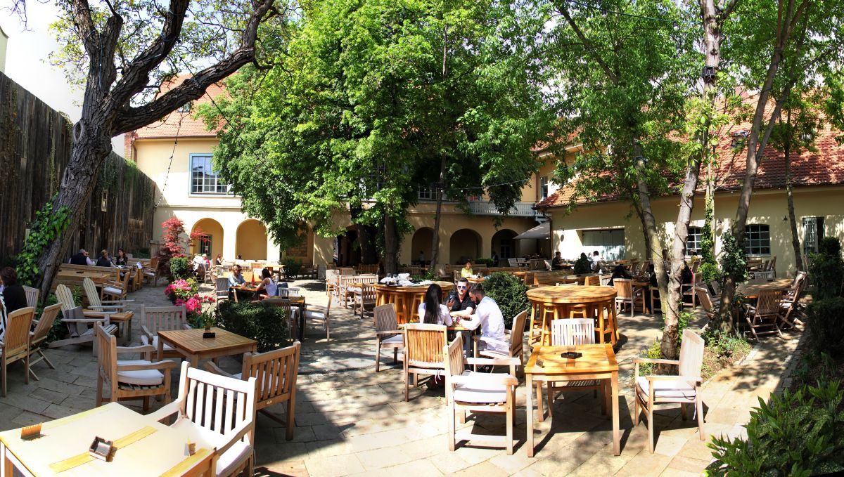 Patronii din Horeca se revoltă după ulltima decizie a Guvernului. Măsurile pe care le iau pentru a supraviețui