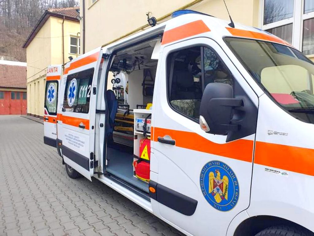 Virusul Covid-19 afectează tot mai rău starea psihică a oamenilor. Un ambulanțier s-a sinucis după ce a aflat că a fost infectat cu noul Coronavirus