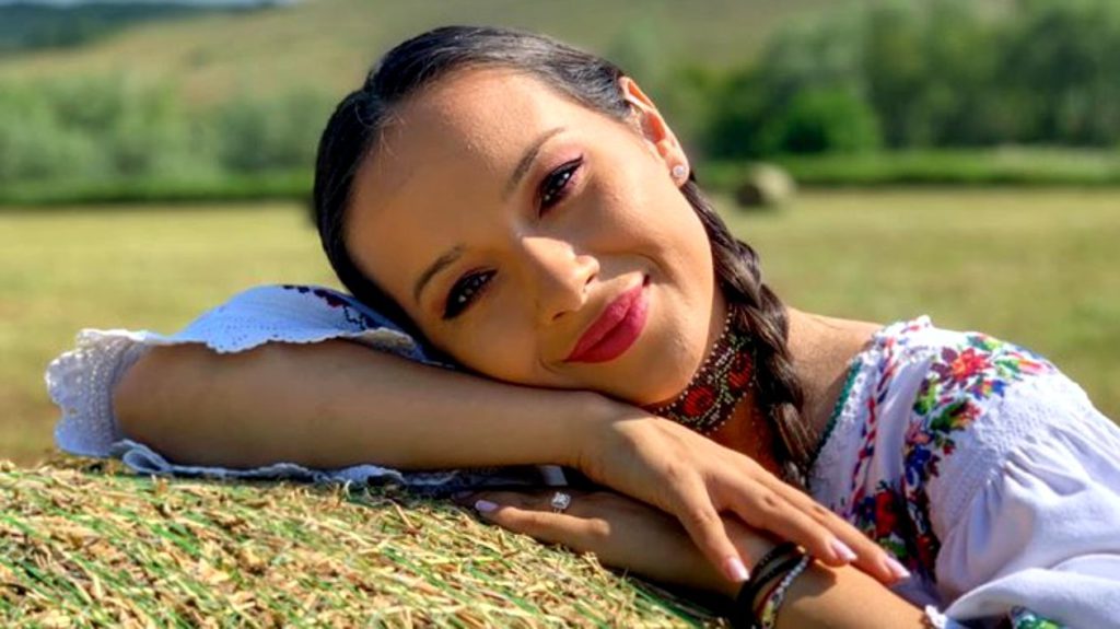 Vlăduța Lupău, scandal după ce și-a anunțat boala pe Internet. „Îmi vine să turbez”