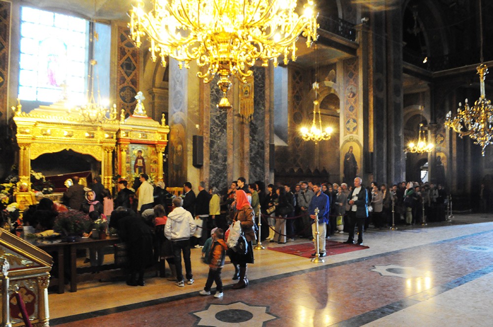 Înghesuială mare la moaștele Sf. Parascheva