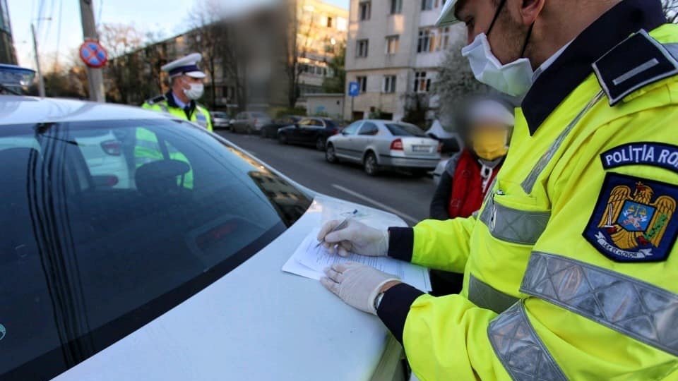Peste 800 de amenzi aplicate de polițiștii dâmbovițeni într-o singură noapte. S-a înregistrat un record