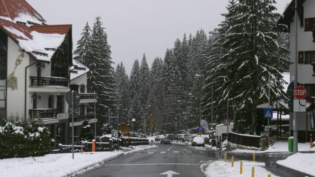 Românii se înghesuie la munte în minivacanța de 1 Decembrie. Care sunt cele mai căutate stațiuni și unde mai sunt locuri disponibile