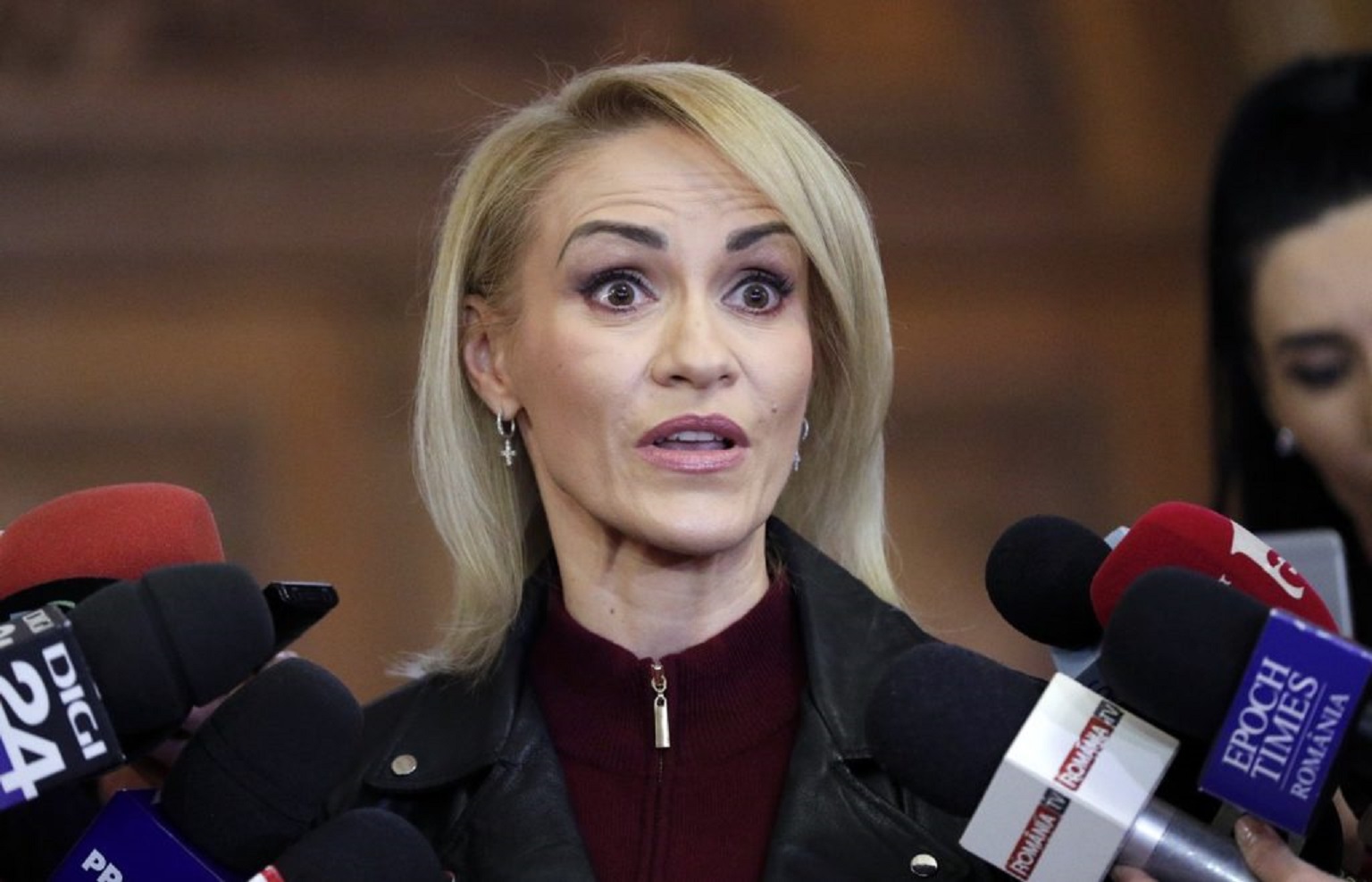 Gabriela Firea spune ca romanii aflati în carantina trebuie sa voteze