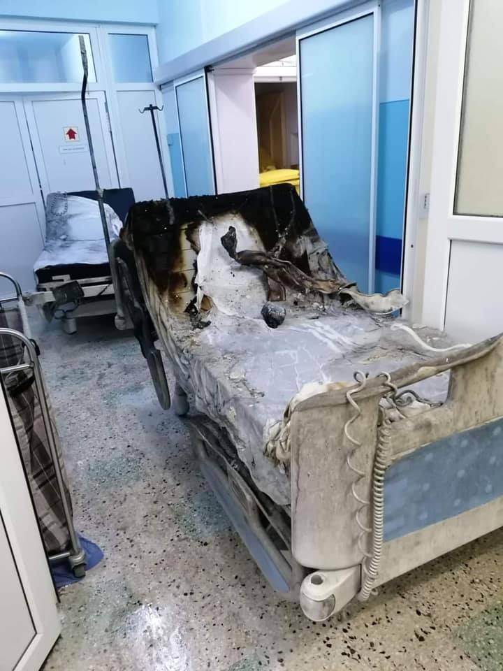 Un incendiu a mistuit două saloane ATI COVID la Spitalul Județean din Piatra Neamț foto - tvmneamt