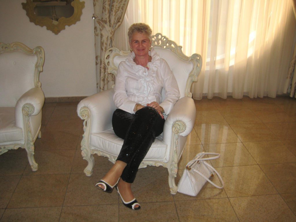 Primarita din Romania acuzata ca a luat spaga de 860 de ori a fost achitata