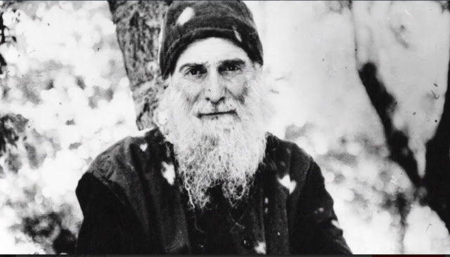 Profeție îngrijorătoare despre Antihrist de la Arhimandritul Gabriel: „Omenirea va cere ajutor de la extratereştri, neştiind că aceia sunt demoni”