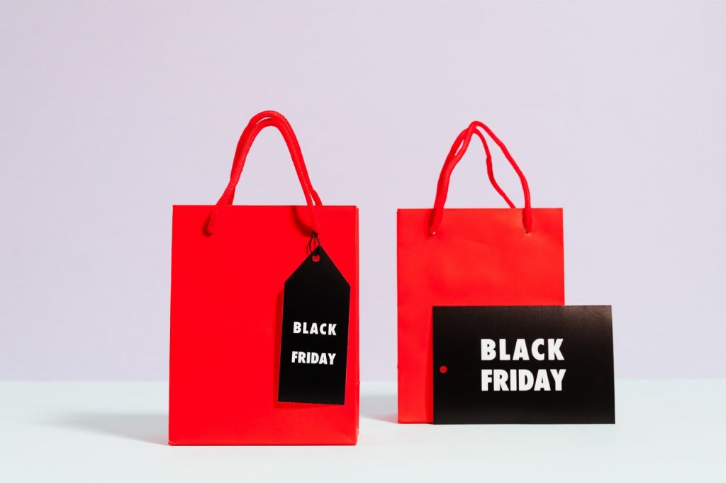 Black Friday la eMag. De ce se închide site-ul, înainte de a se prezenta ofertele