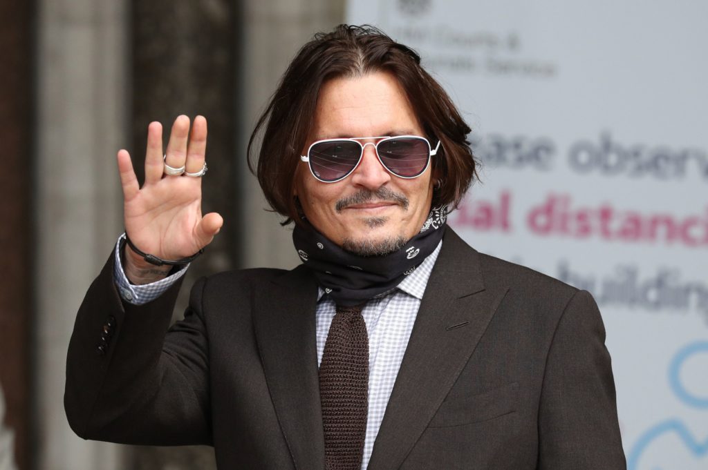 Primele declarații ale lui Johnny Depp, după ce a fost dat afară de la studioul Warner Bros. Ce mesaj a transmis actorul