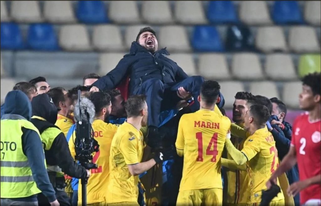 Jucătorii au intrat peste Adrian Mutu. Ce a urmat. Scene euforice la Ploiești
