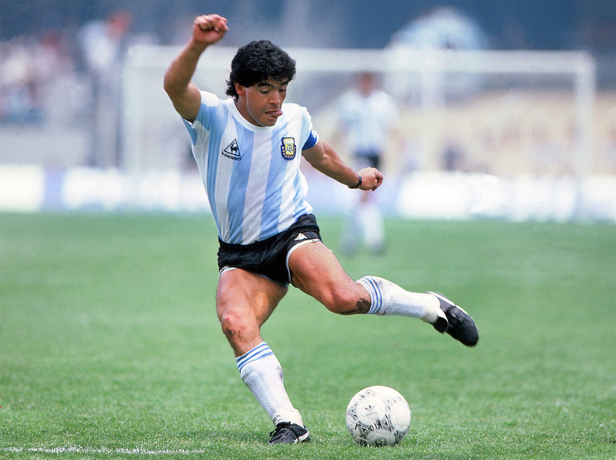 Diego Maradona a murit, la doua saptamani dupa ce a fost eliberat din spital