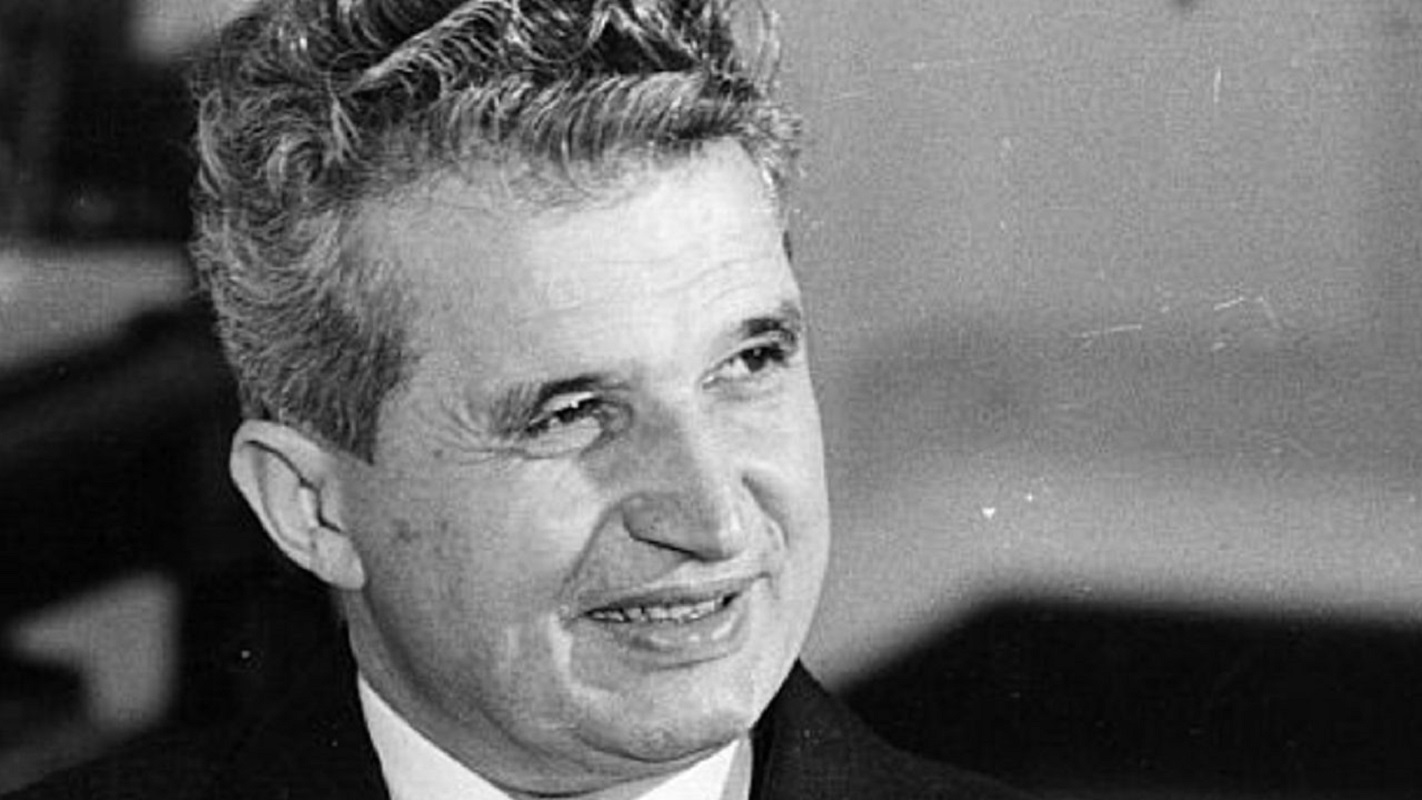 Bancul despre el care il amuza teribil pe Nicolae Ceausescu. Toti se tavaleau pe jos de ras