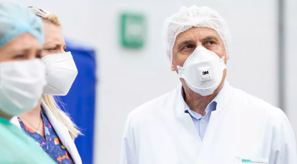 Doctorul Virgil Musta este seful sectiei de Boli Infectioase de la Spitalul Victor Babes din Timisoara