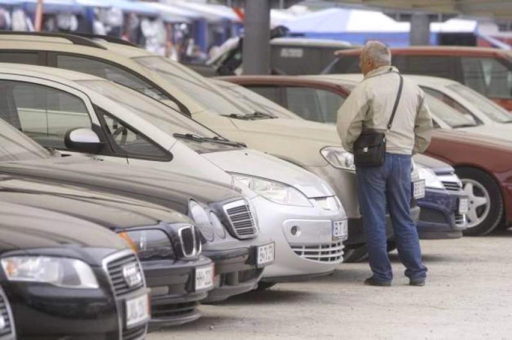 Cum afli istoricul unei mașini second chiar de la Registrul Auto Român și cât costă emiterea unui raport de daune