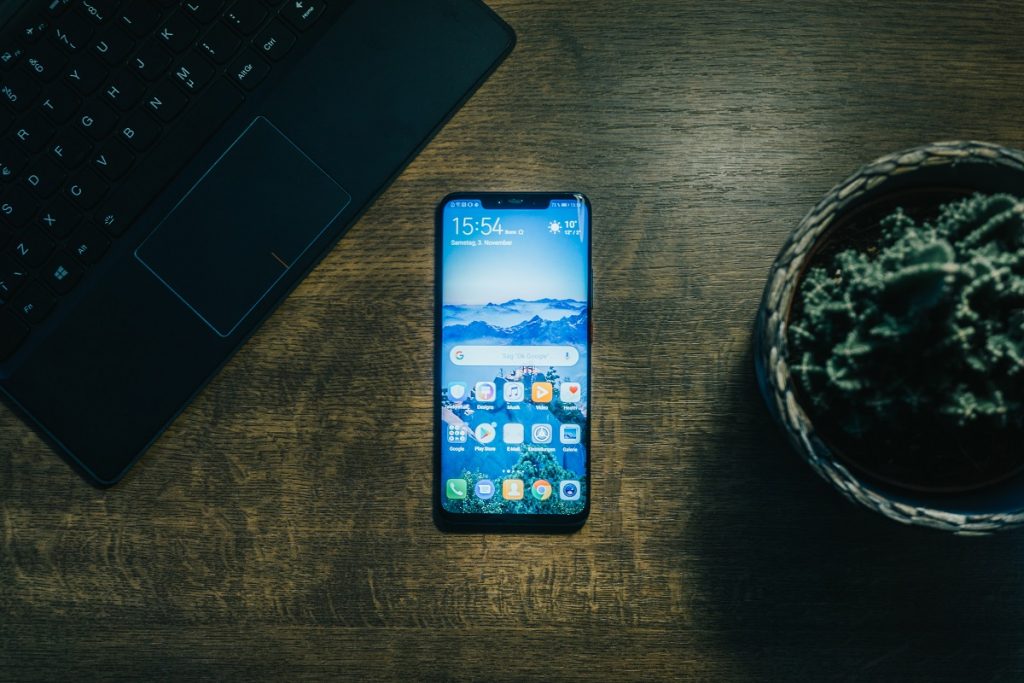 Avertisment pentru toți posesorii de telefoane mobile. Aplicațiile periculoase pentru tine