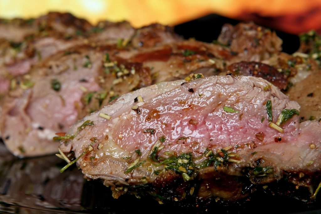 Cum se frăgezește carnea de porc. Trucul cel mai bun din bucătărie