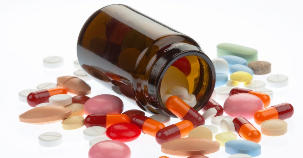 EXCLUSIV Medicamentul cu care se trateaza bolnavii de Covid din România nu se mai găsește în farmacii. Reacția oficialilor români privind această criză