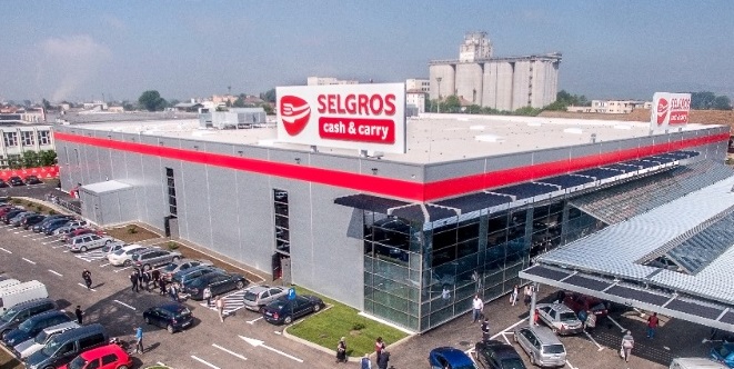 Ce salarii sunt la Selgros. Cât câștigă un lucrător, un șef de raion și un șef de magazin