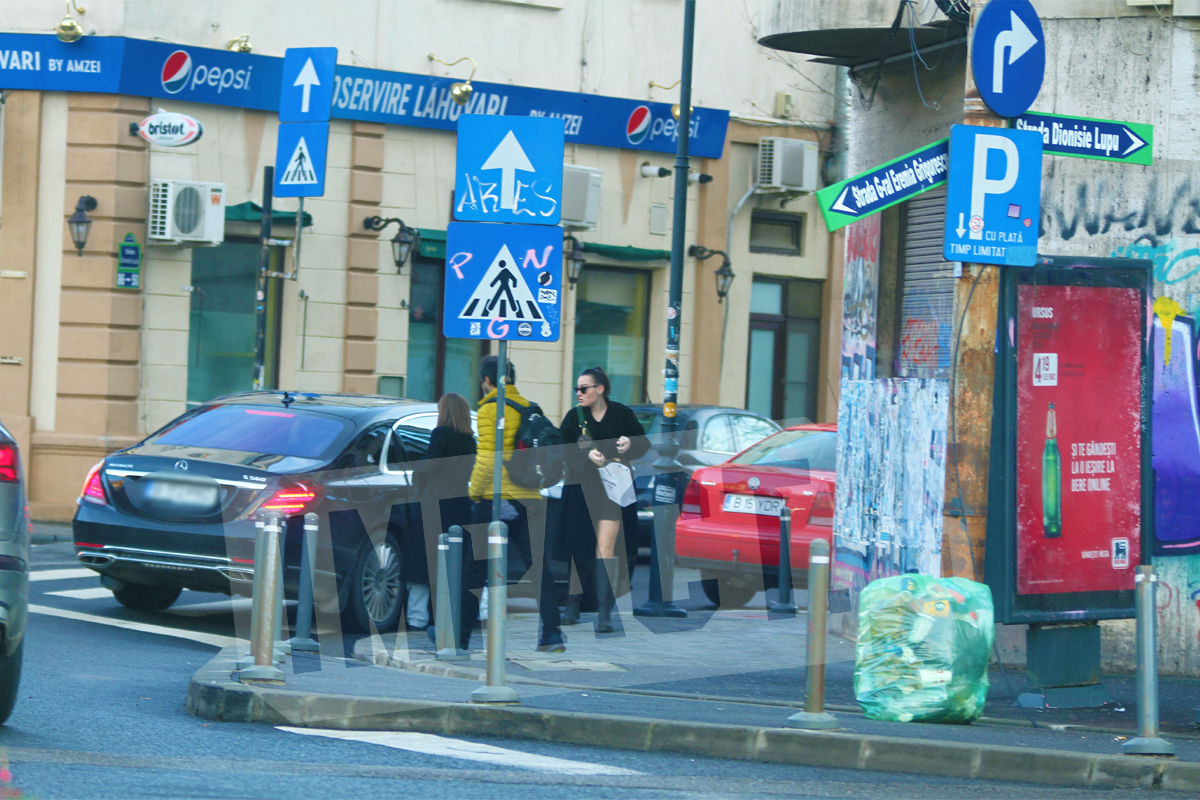 Soferul Anamariei Prodan a plimbat doua domnisoare cu bolidul impresarei