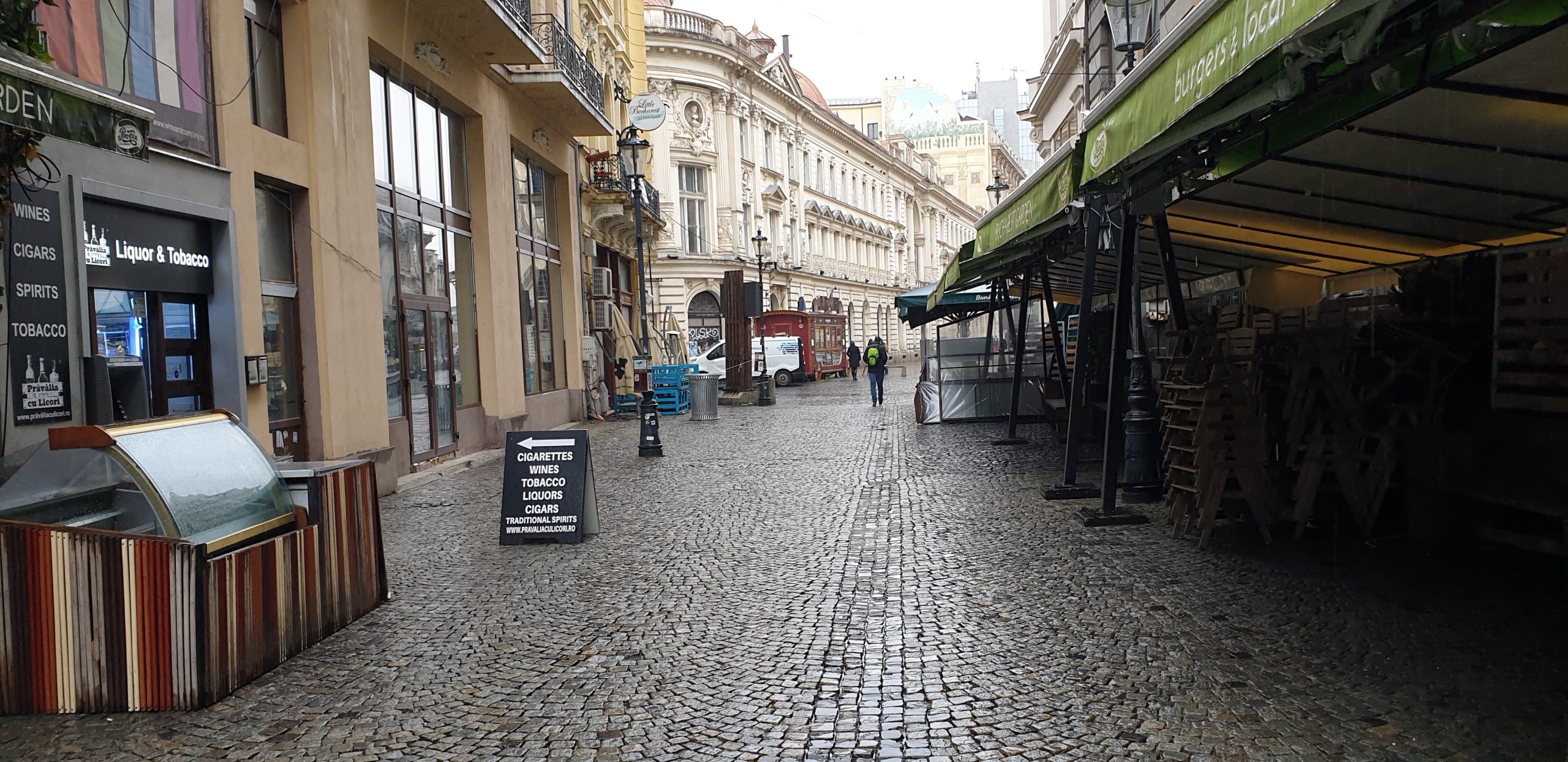 Masuri de relaxare in Bucuresti. S-au redeschis restaurantele, teatrele, barurile, salile de cinematograf si salile de jocuri de noroc