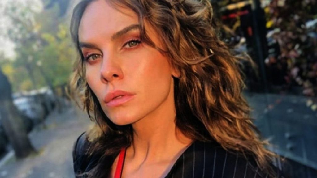 Anna Lesko, la capătul puterilor din cauza COVID-19. Mama artistei, în stare gravă: „Este cumplit, a slăbit enorm”