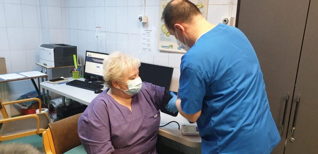 Arad: Arădenii se înghesuie la vaccinul anti-Covid. S-au ocupat 25.000 de locuri până la sfârșitul lunii martie