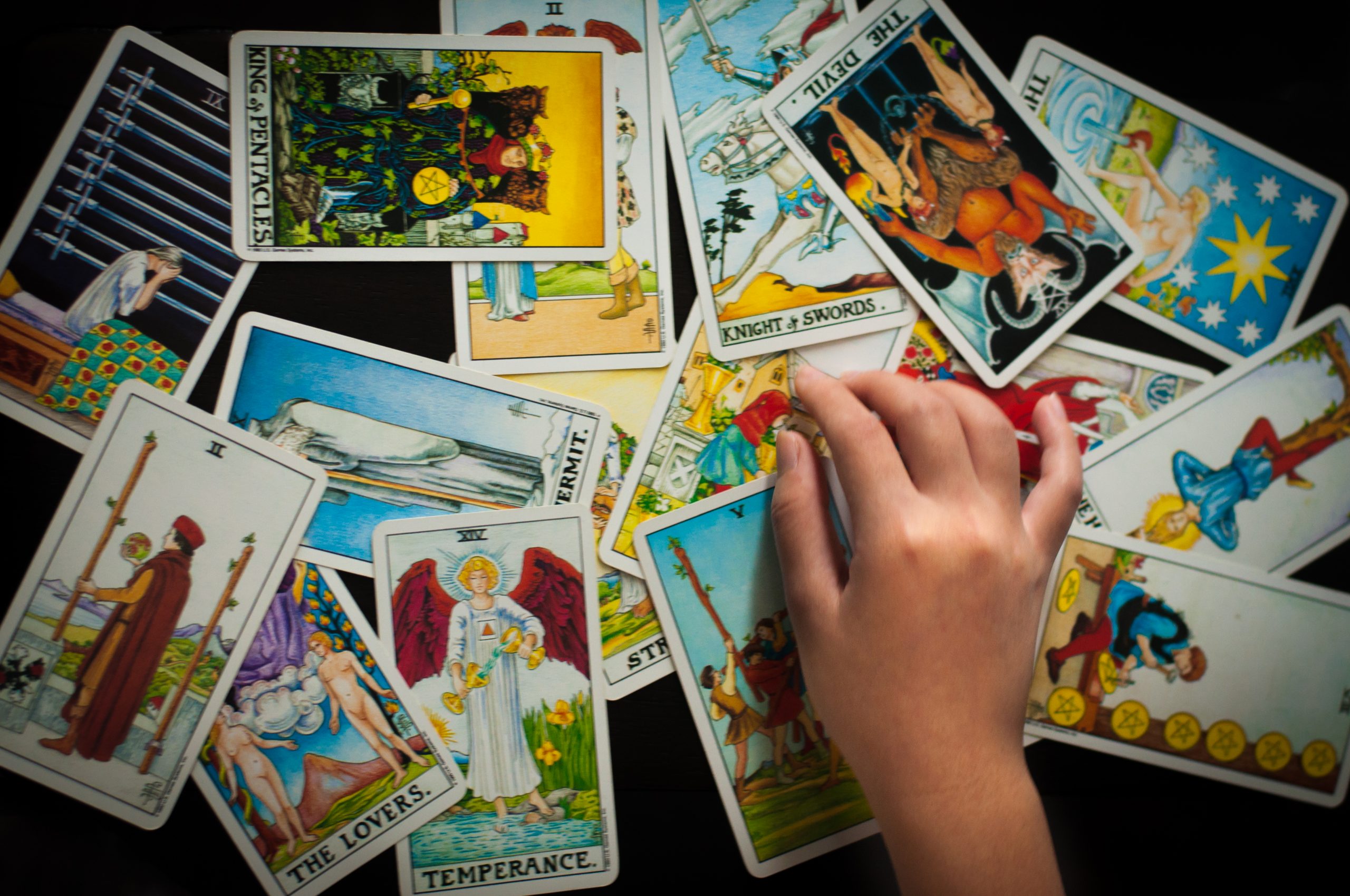 Cartile de tarot se folosesc de mii de ani in ghicitul viitorului