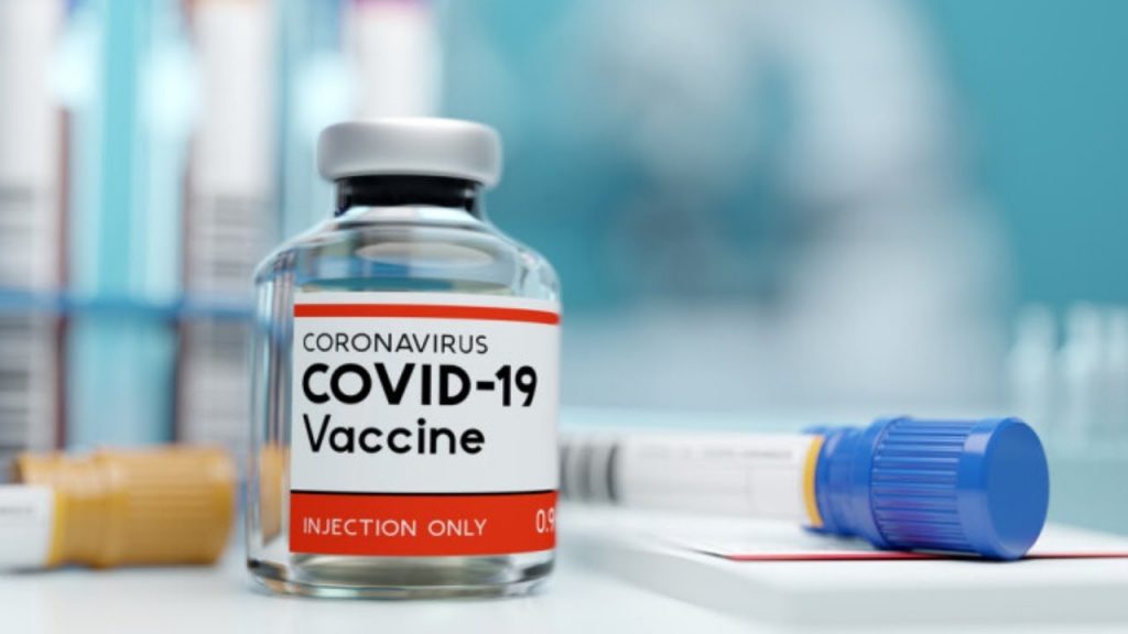 Probleme mari pentru vaccinul Moderna. Ce reacţii dă injecţia anti-COVID-19
