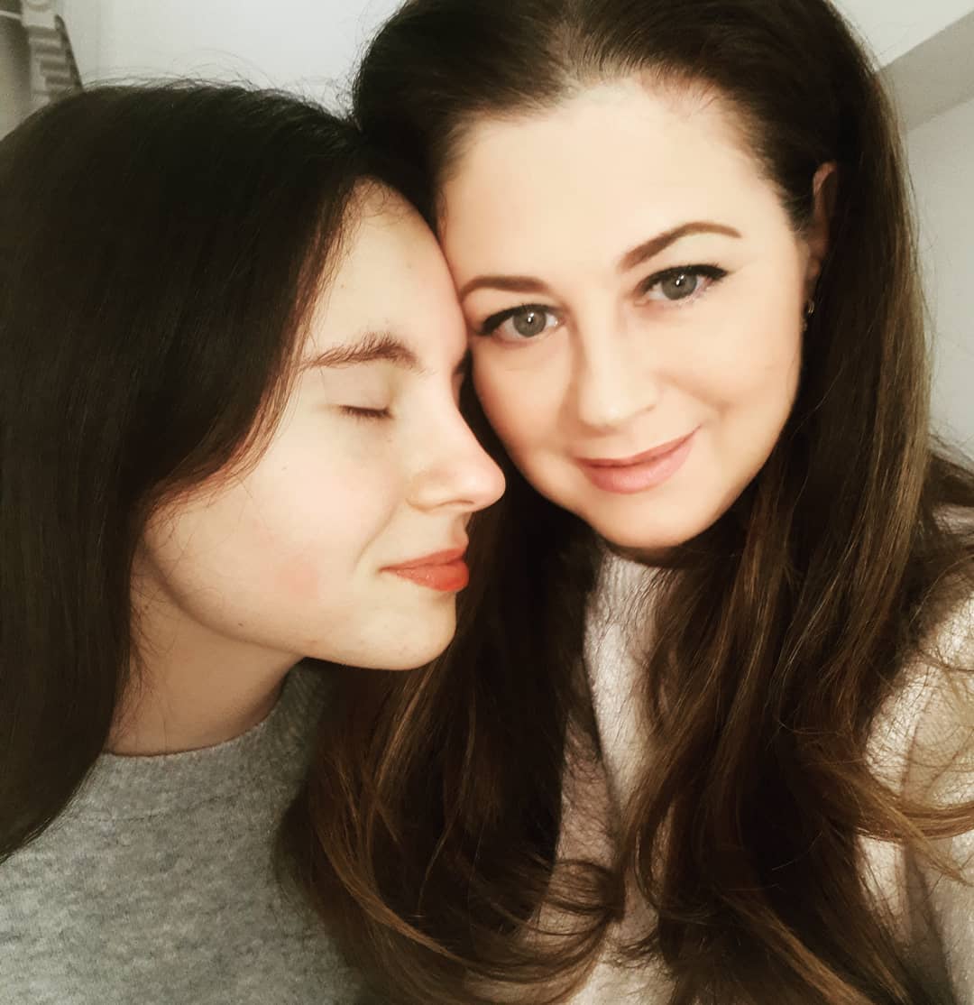 Vedeta TVR alături de fiica sa, Rianna foto - Facebook